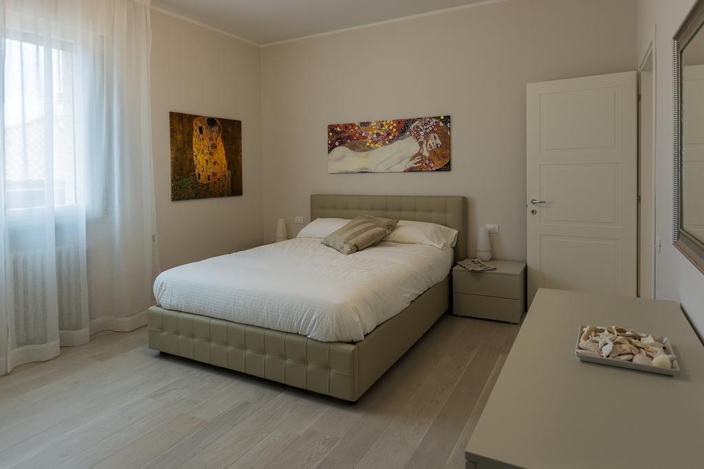 St. Vitale’s Basilic view elegant apartment Ravenne Extérieur photo