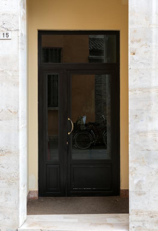 St. Vitale’s Basilic view elegant apartment Ravenne Extérieur photo