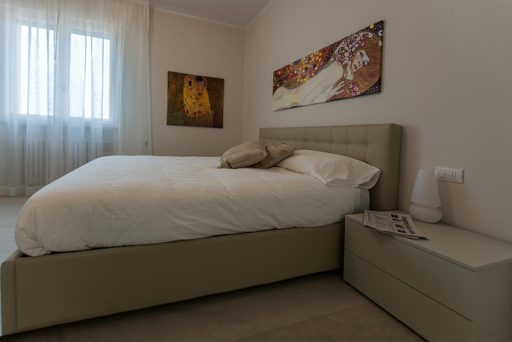 St. Vitale’s Basilic view elegant apartment Ravenne Extérieur photo