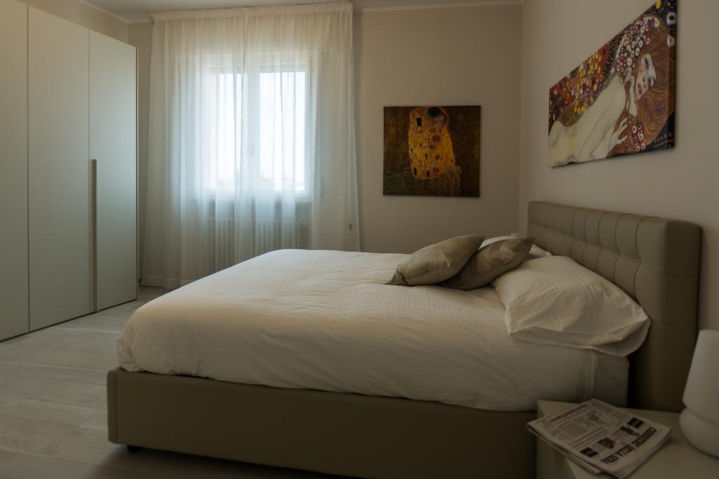 St. Vitale’s Basilic view elegant apartment Ravenne Extérieur photo